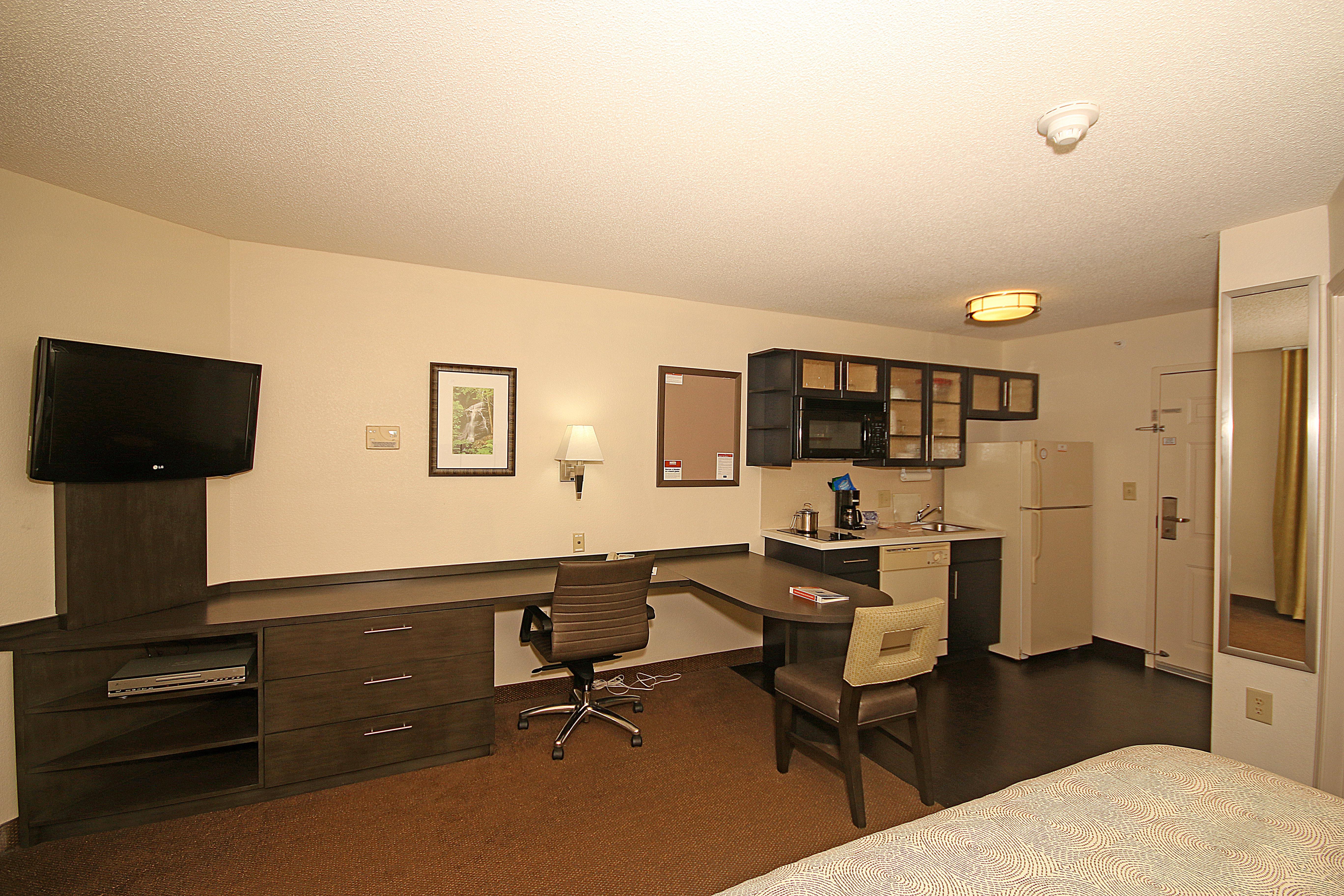 Candlewood Suites Newport News-Yorktown By Ihg Exterior photo
