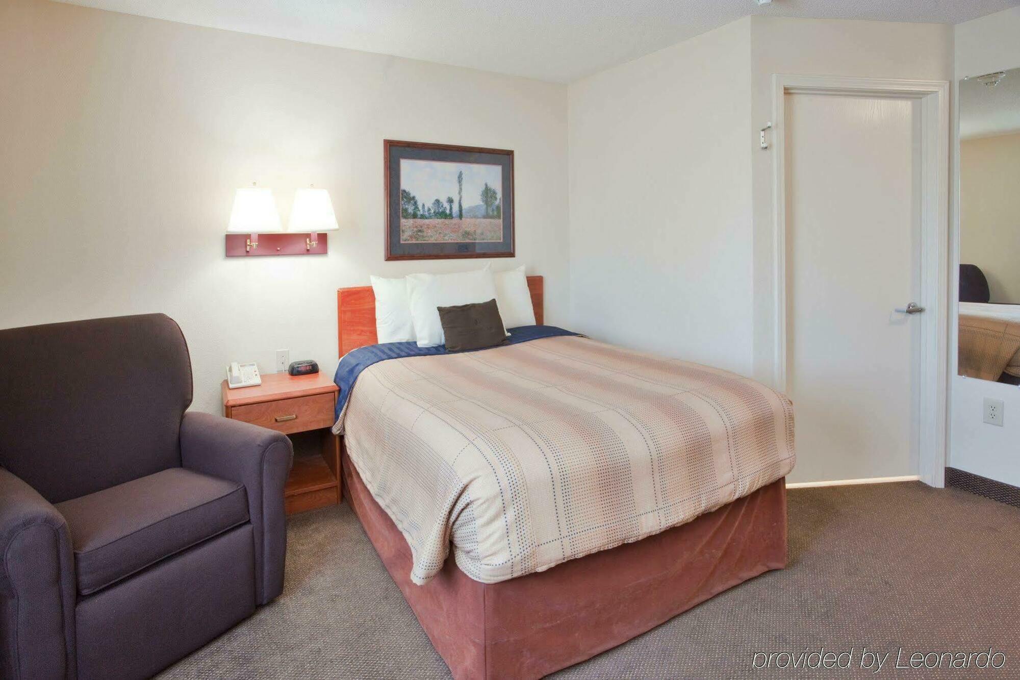 Candlewood Suites Newport News-Yorktown By Ihg Exterior photo